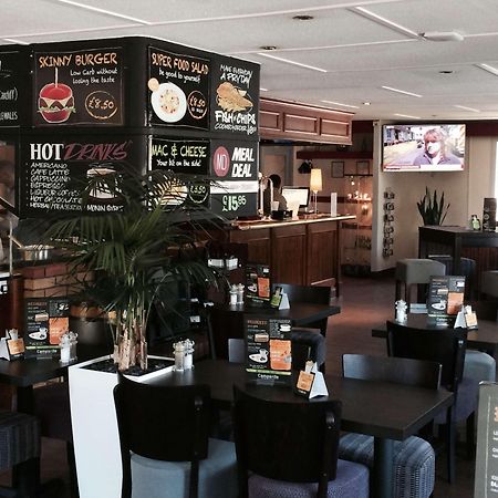 Campanile Hotel Cardiff Dış mekan fotoğraf