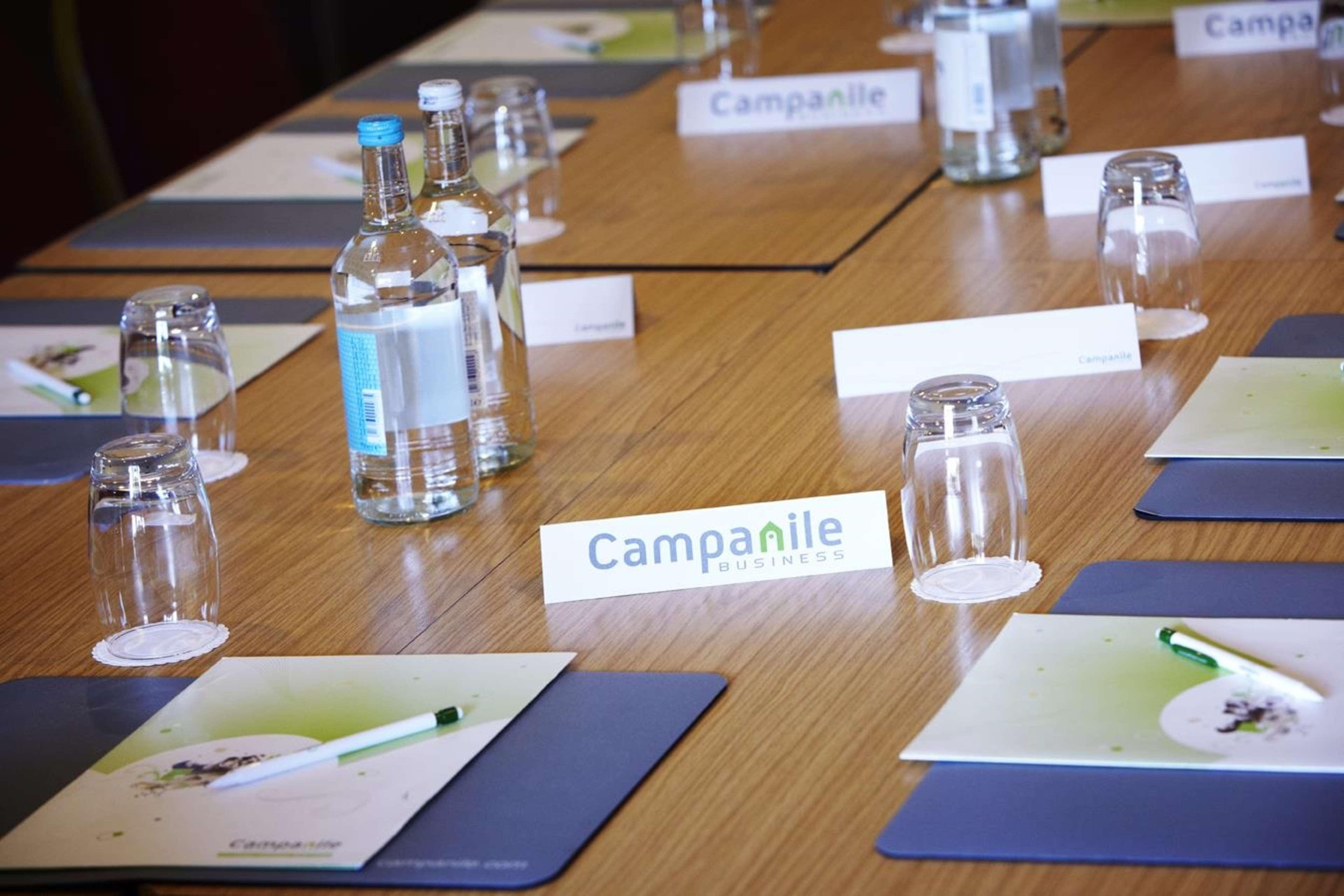 Campanile Hotel Cardiff Dış mekan fotoğraf